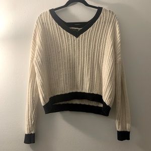Size Medium White Cropped V-Neck Sweater with Black Trim